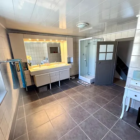 Numero 13 Holiday home *