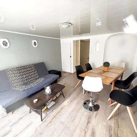 Numero 13 Holiday home *